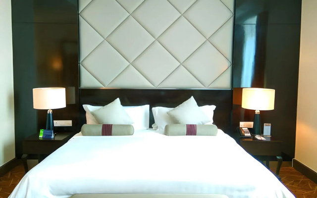 Menara Peninsula Hotel Jakarta