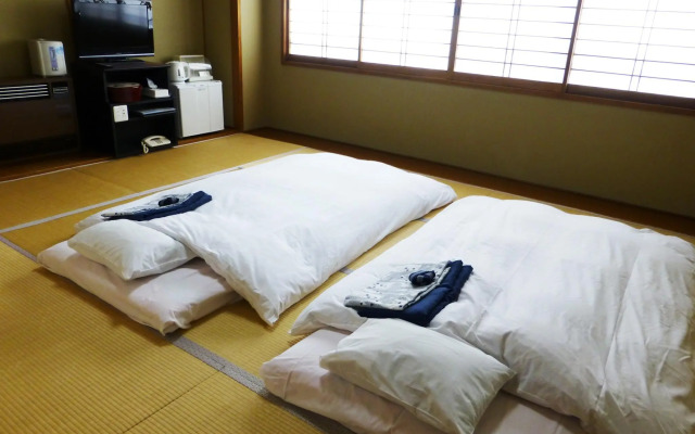 Kawaguchiko Lakeside Hotel