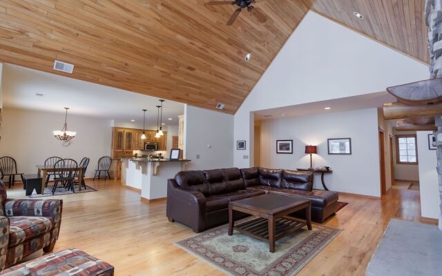 Copperwood #17 - 3 Br Condo