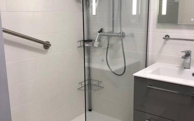 Appartement Balaruc-les-Bains, 1 pièce, 2 personnes - FR-1-553-79