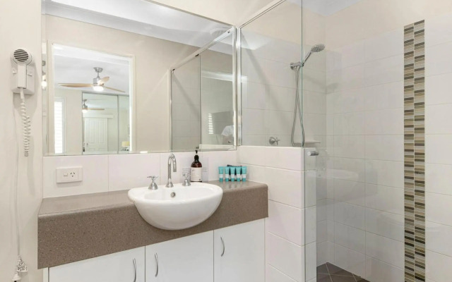 Escape to 64 at Cape View Resort