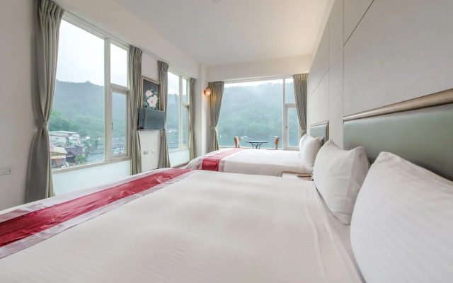 Shui Yang Lakeview House with Elevator