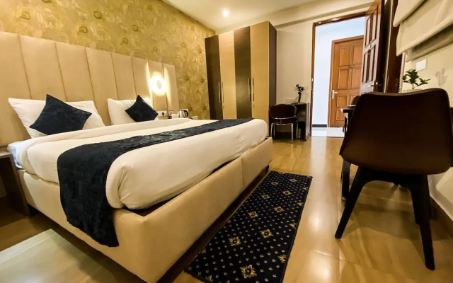 Sky Suites Huda City Center