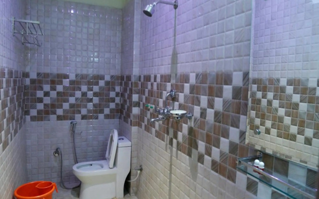 Mahadev Hotel