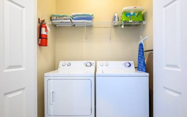 Penthouse Gem 3 Bedroom Condo by Redawning