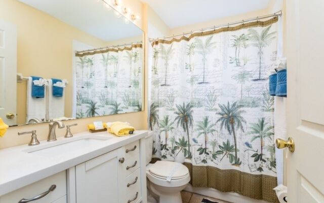 3 Bedroom Disney Vacation Villa by RedAwning