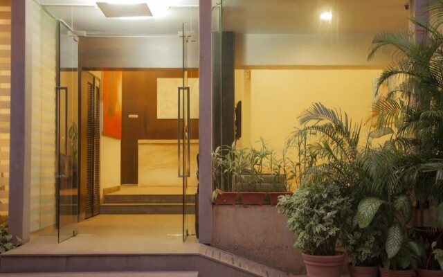 Kings International Juhu