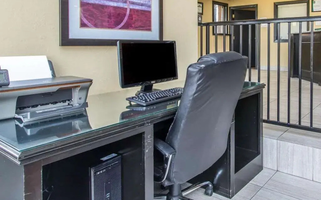 Quality Inn & Suites