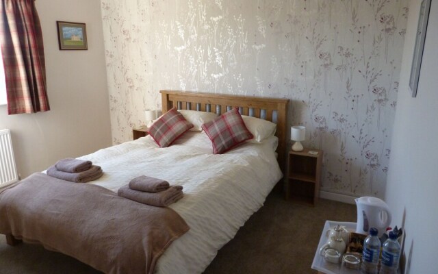 Castleneuk Guest House