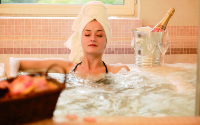 Humboldt Park Hotel And Spa