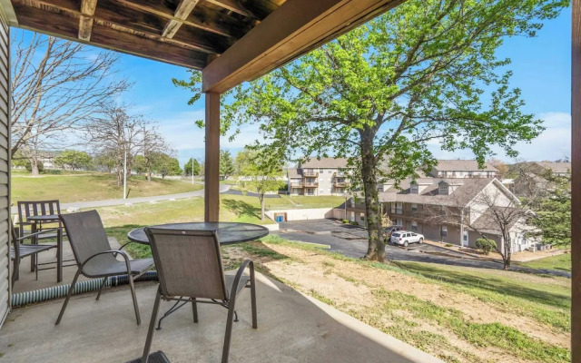 Pond View Serenity For 6!