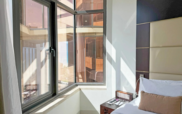 Holiday Beach Hotel Danang