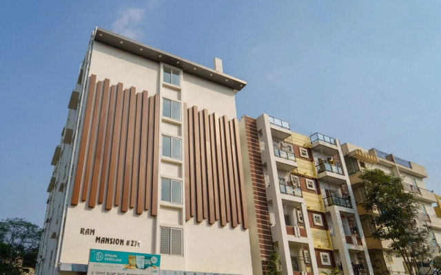 Wandr Taurus - Sarjapur, Vaishnavi Tech Park, Manipal Hospital