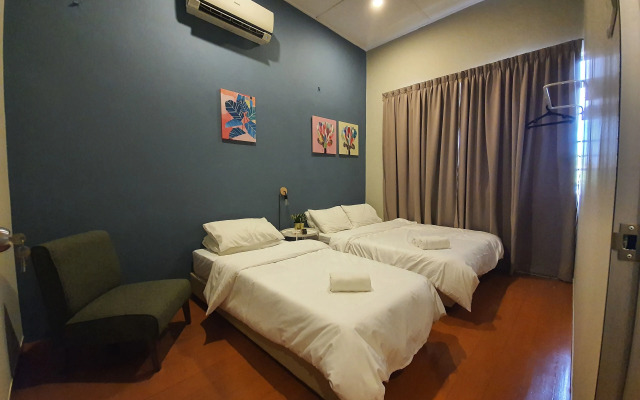 Room at Jln Loh Boon Siew Georgetown