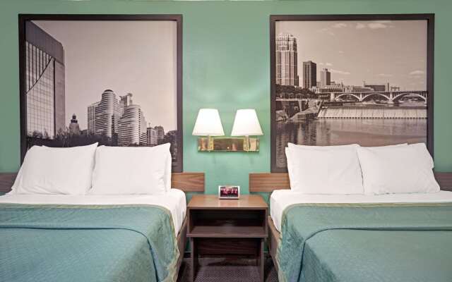 Super 8 By Wyndham Buffalo