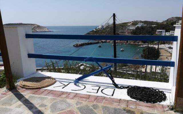 Deck2 Syros Premium Apartments