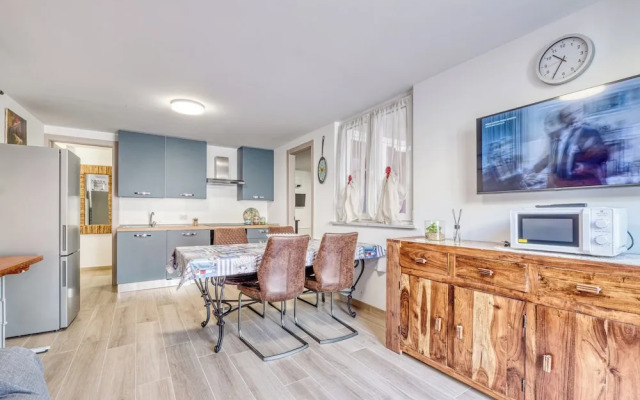 Merlo D - town center & private parking