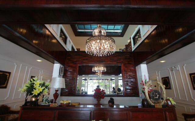 Le Bouton Dor Boutique Hotel