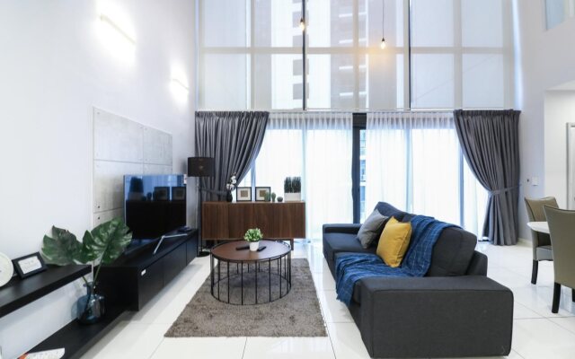 Victoria Home M City