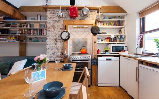 The Loft Wimbledon Retreat - MAO