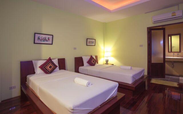 Baan La Poon Hotel