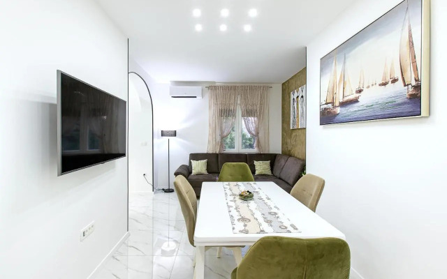 NEW! Luxury Apartment Dona