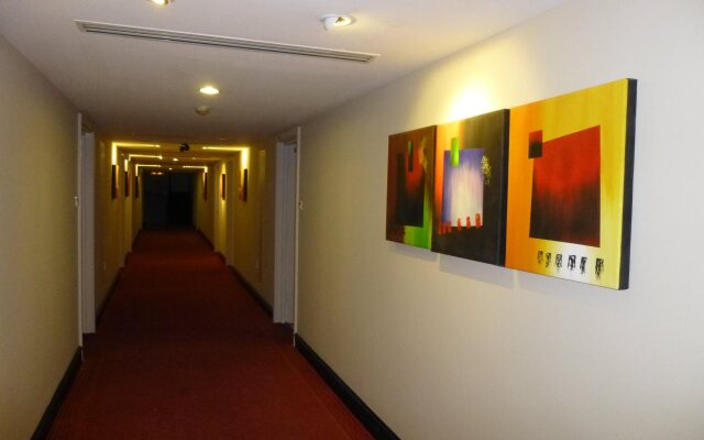 Red Rock Hotel