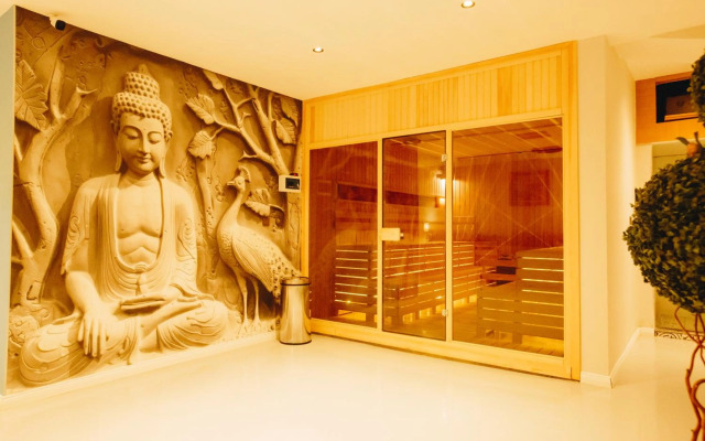 Double Bond Hotel Spa
