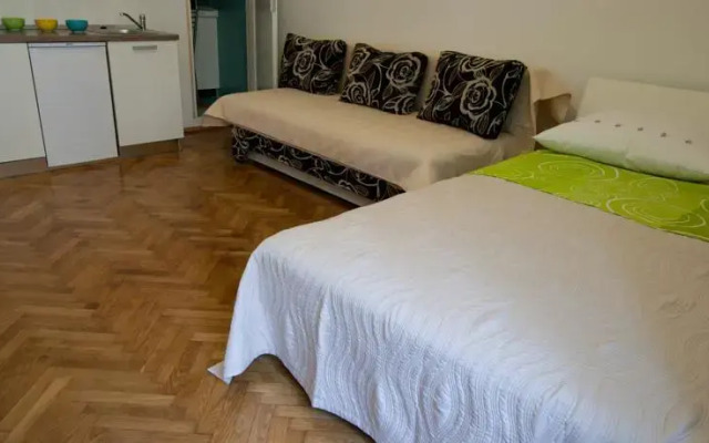 Central Jardin Guest House Split