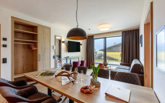 Emma Deluxe Aparthotel