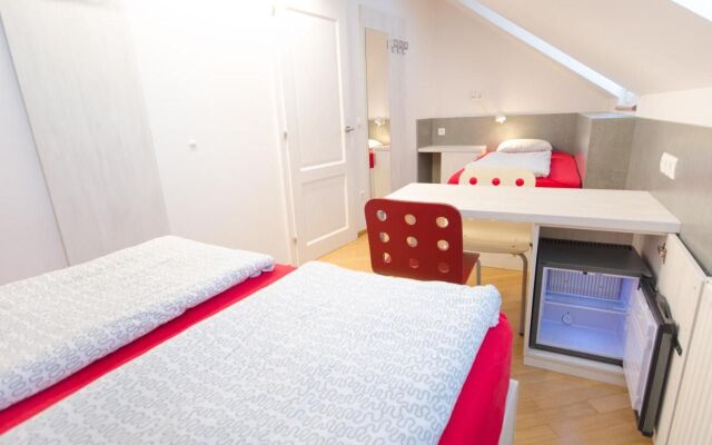 H2O Hostel