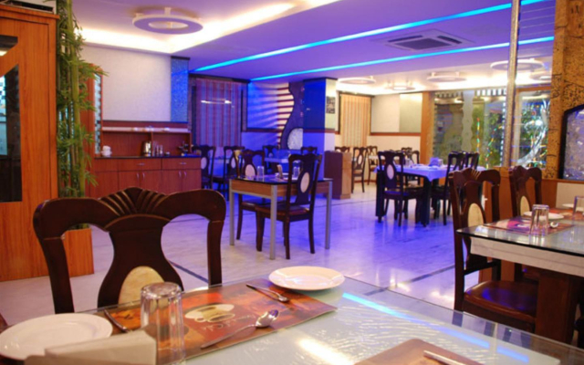 Golden Metro Hotel