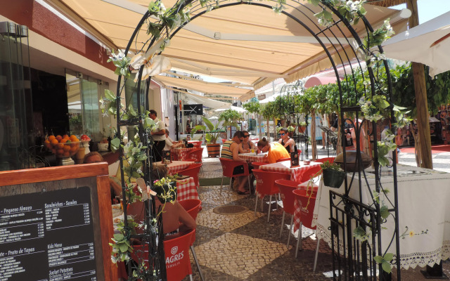 Albufeira Beach Hotel