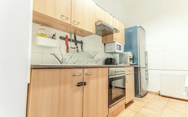 6BR Apt Lovely Garden Near Lorenz Böhler