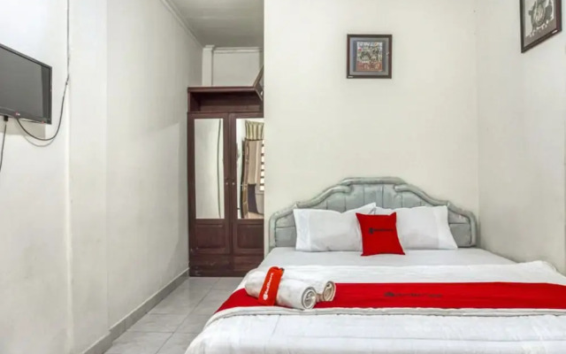 RedDoorz Syariah @ Raya Tajem Maguwo