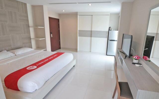 Nida Rooms Ratchathewi Makkasan Silver