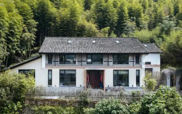 Ketangjian Mogan Mountain Hotel Spring Theme Hotel