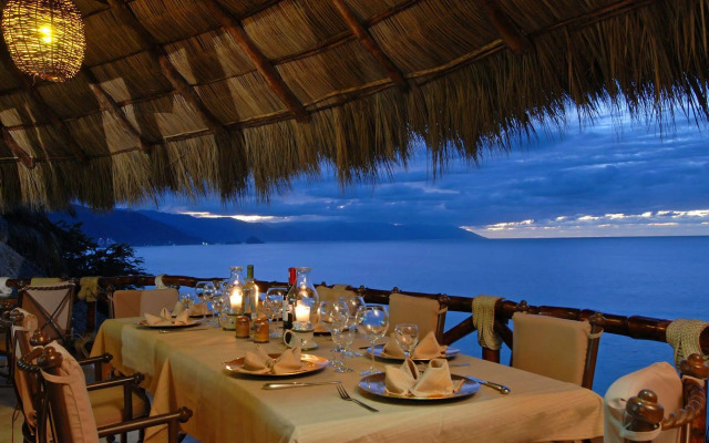 Casa de Las Palapas Private Estate