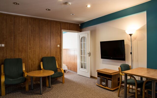 Warsaw Apartments Magnolie