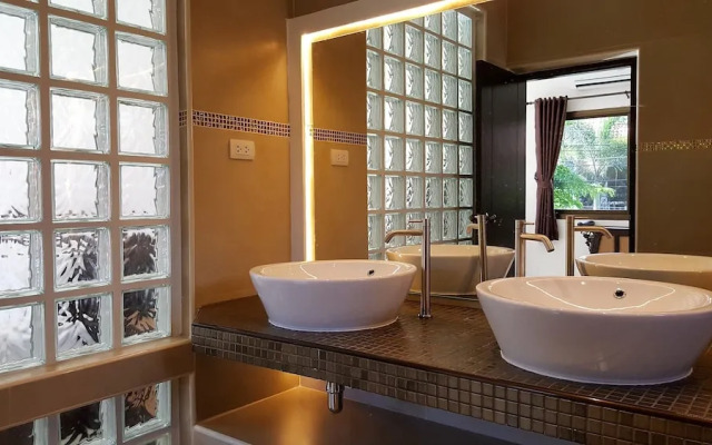WOWLAND Luxury Pool Villa Pattaya Walking Street - 6 Bedrooms