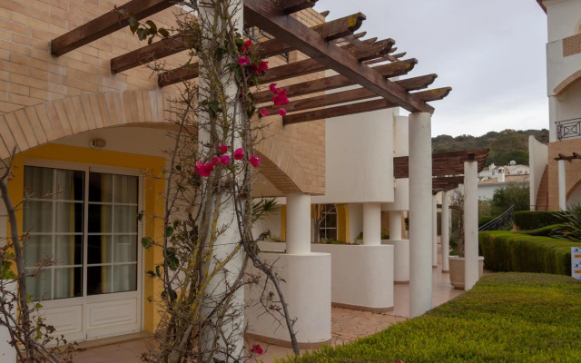 Luz Bay Hotel