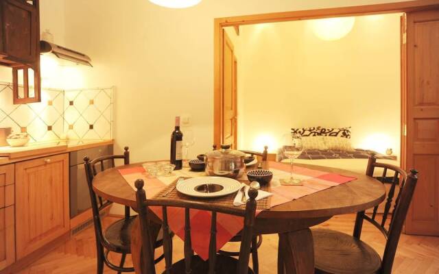 Hi5 Apartments - Ruin Bar District