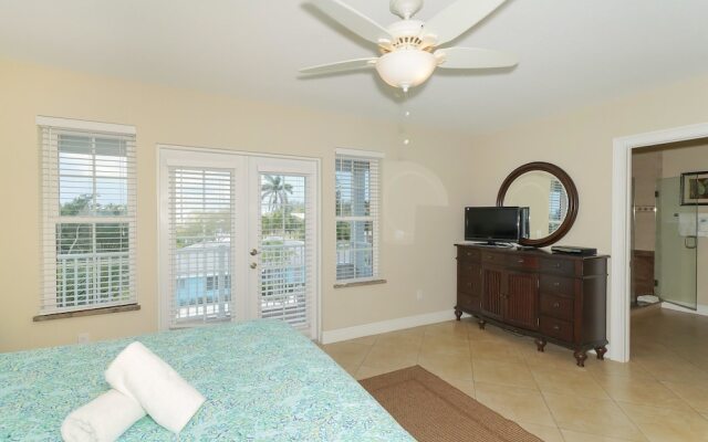 Island Retreat Apartment 4