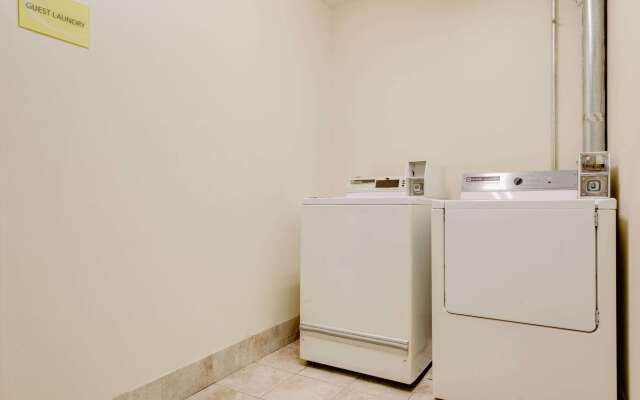 Super 8 by Wyndham Allentown