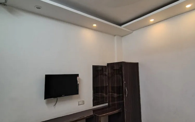 Spot On 43878 Sudarshan