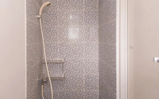 Cozy and Homey Studio (No Kitchen) at Apartment Aeropolis Residence