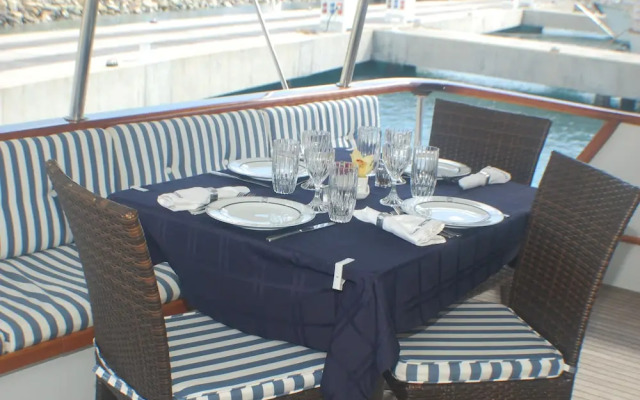 Luxury 3 level traditional Yacht