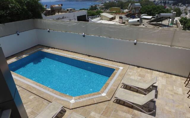 M2 Otel
