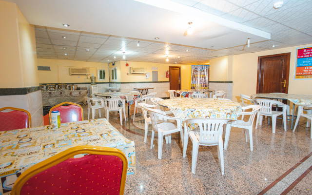 OYO 532 Shoaa Al Shaab