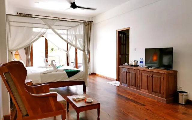 Cardamon Hotel Nilaveli